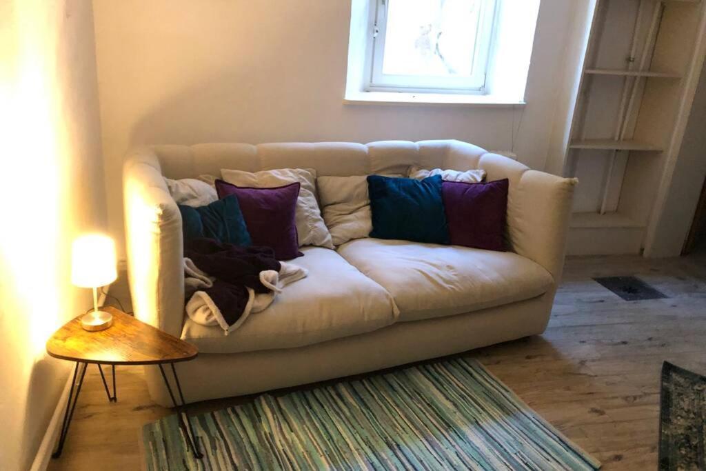 Gemuetliche 3-Zkb Wc Souterrainwohnung In Bestlage Hamburg Bagian luar foto