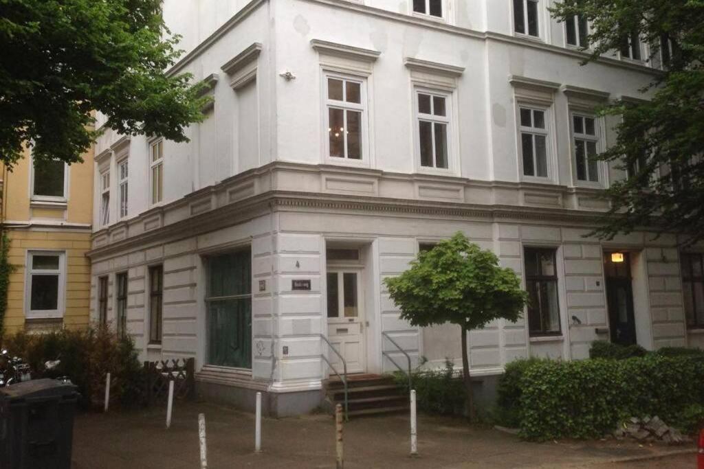 Gemuetliche 3-Zkb Wc Souterrainwohnung In Bestlage Hamburg Bagian luar foto